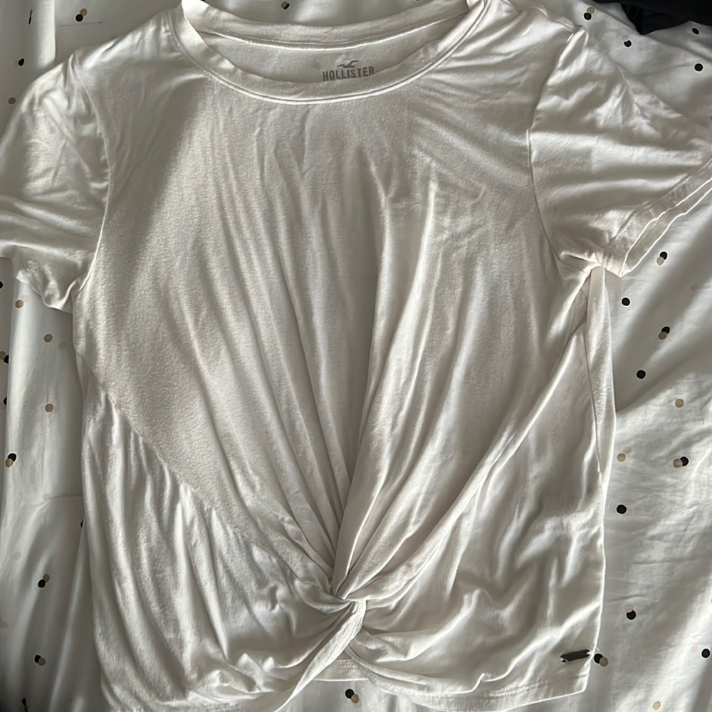 Hollister knot t shirt